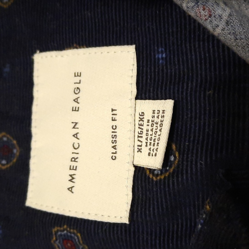 American Eagle Corduroy Patterned Buttondown - image 2